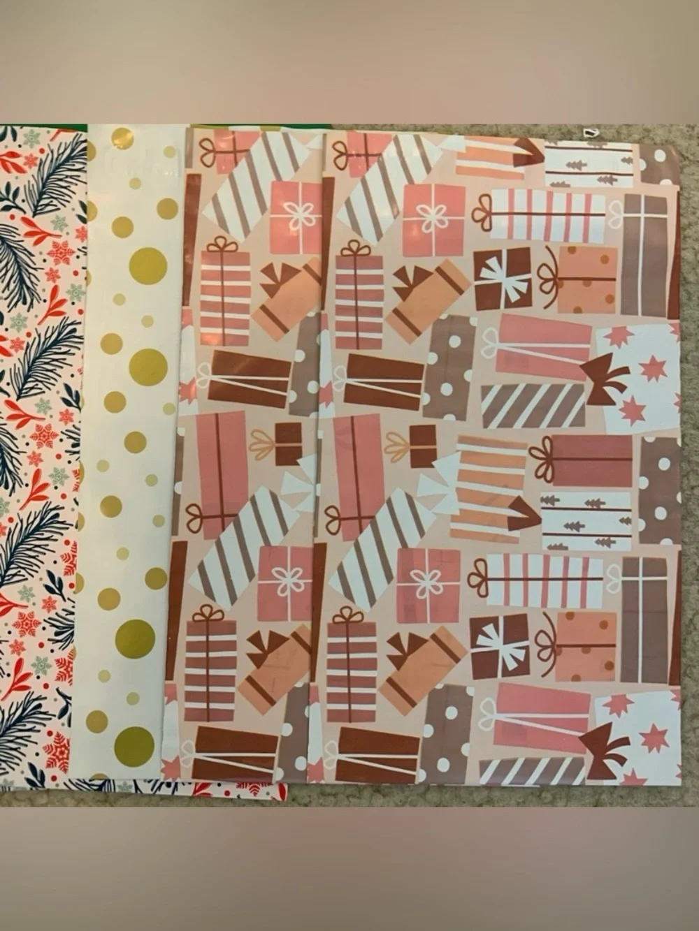 Christmas/Holiday Variety Pack Lot of 20 Polymailers & 20 Stickers (6X9) (10X13)